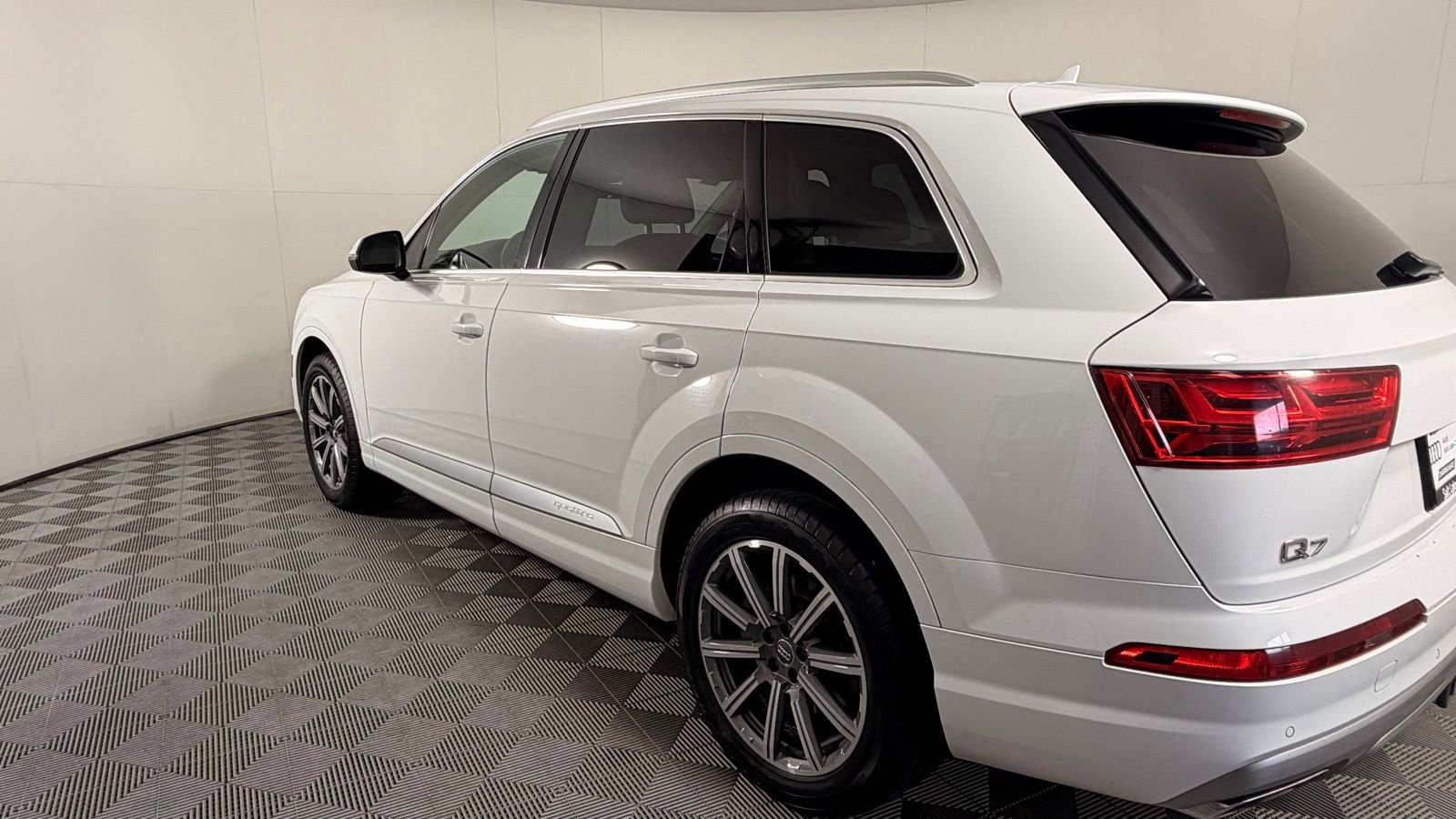 Used 2018 Audi Q7 3.0T Premium Plus AWD/4WD image 7