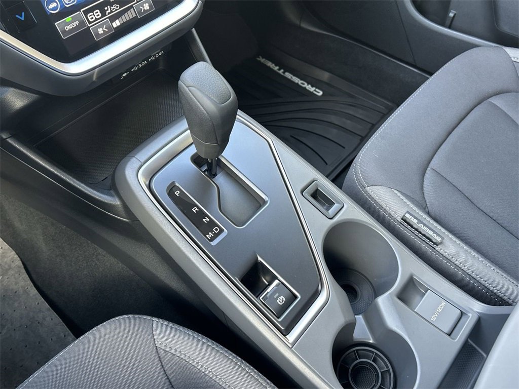 Used 2025 Subaru Crosstrek 2.0i Premium image 22