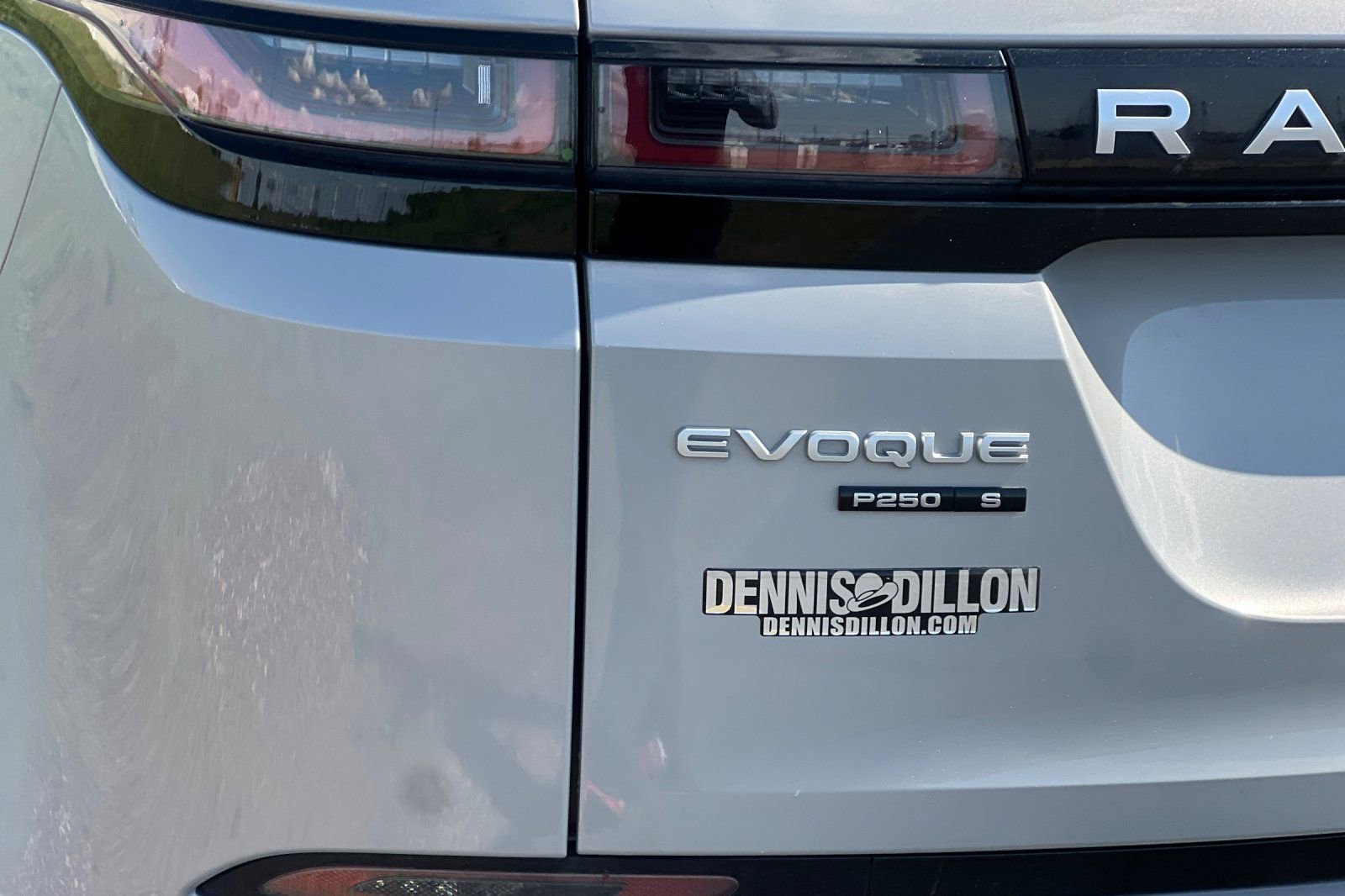 Used 2020 Land Rover Range Rover Evoque S AWD/4WD image 27