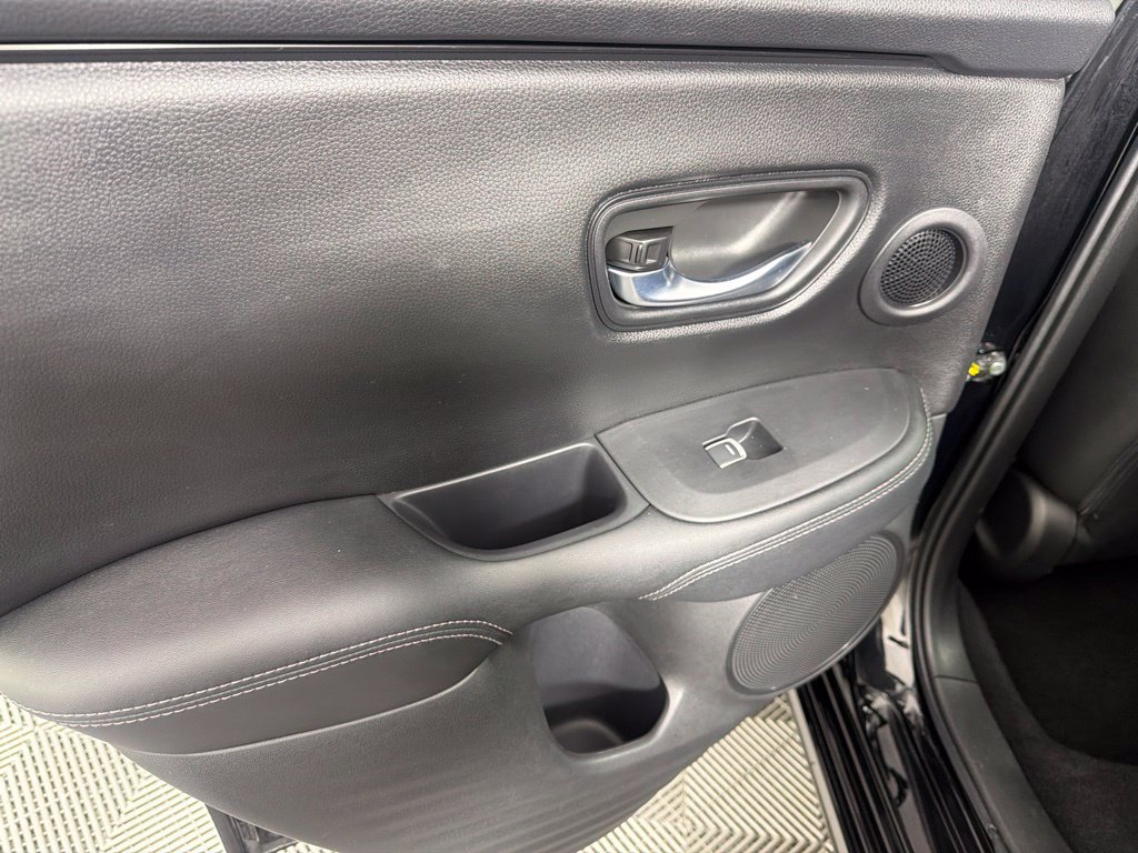 Used 2024 Honda HR-V EX-L image 17