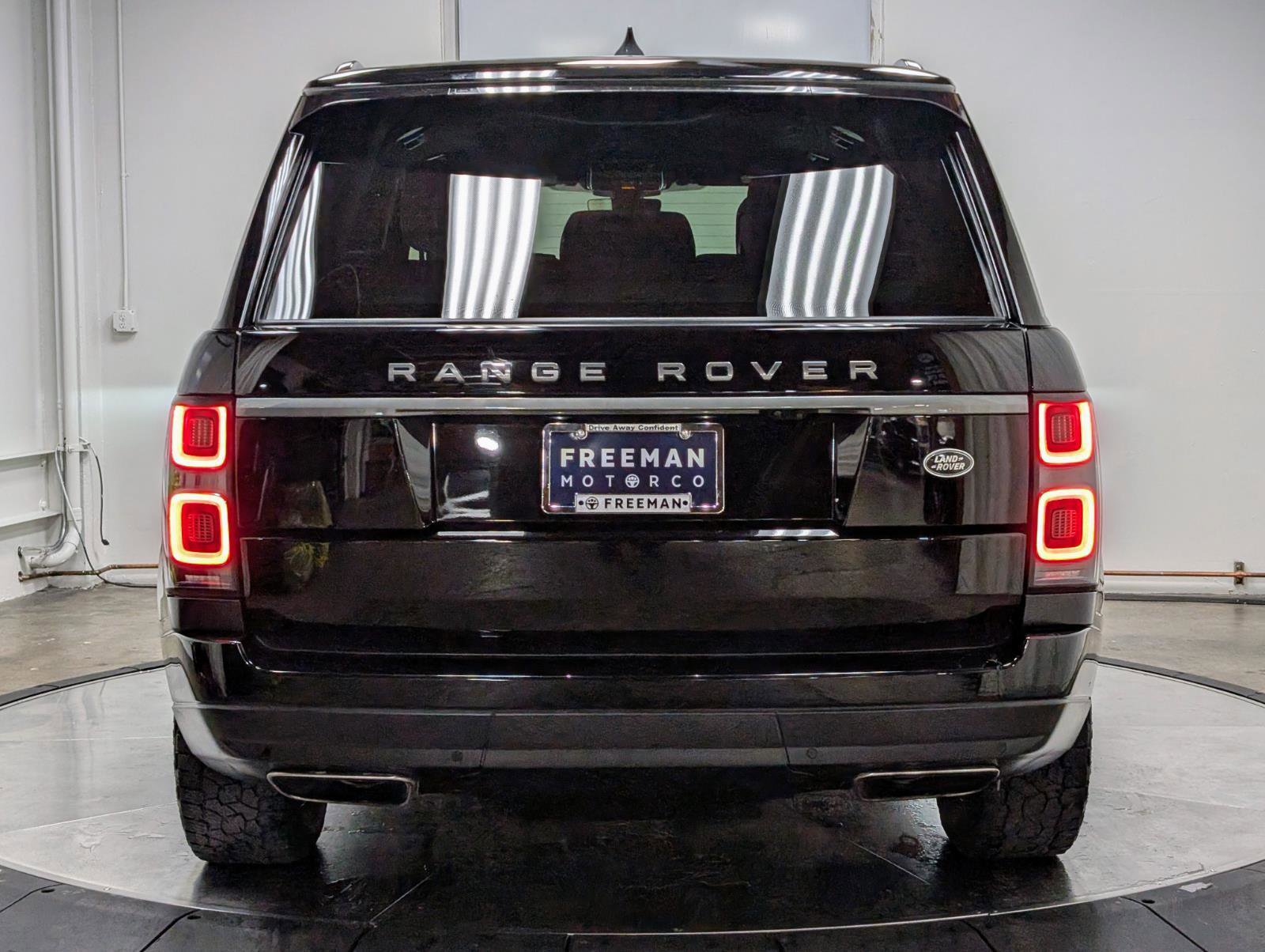 Used 2020 Land Rover Range Rover image 8