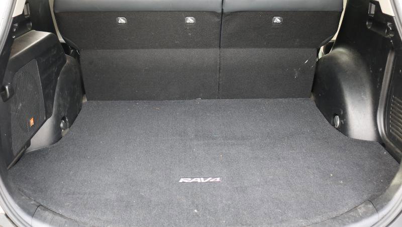 Used 2015 Toyota RAV4 Limited w/ Technology Package image 20