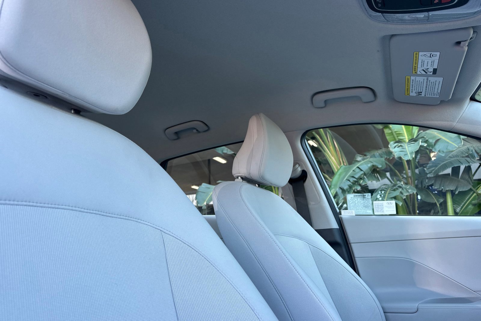 Used 2024 Hyundai Kona SE image 17