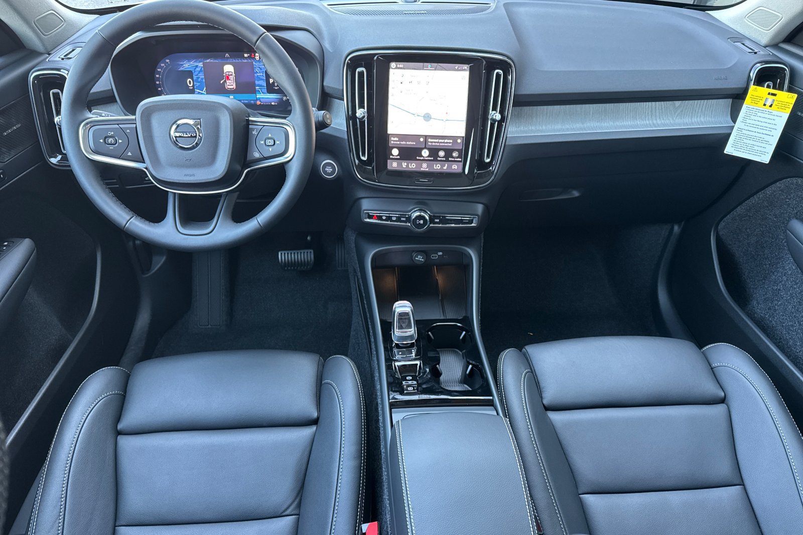 New 2026 Volvo XC40 B5 Ultra w/ Protection Package Premier AWD/4WD image 14