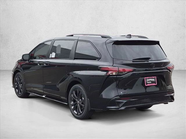 New 2026 Toyota Sienna XSE FWD image 9