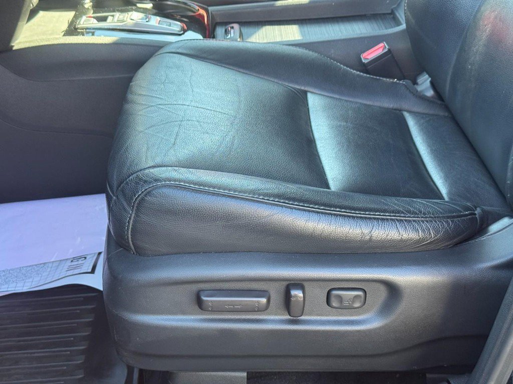 Used 2016 Honda Pilot Touring image 26