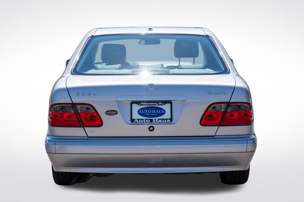 Used 2002 Mercedes-Benz E 320 4MATIC Sedan image 5