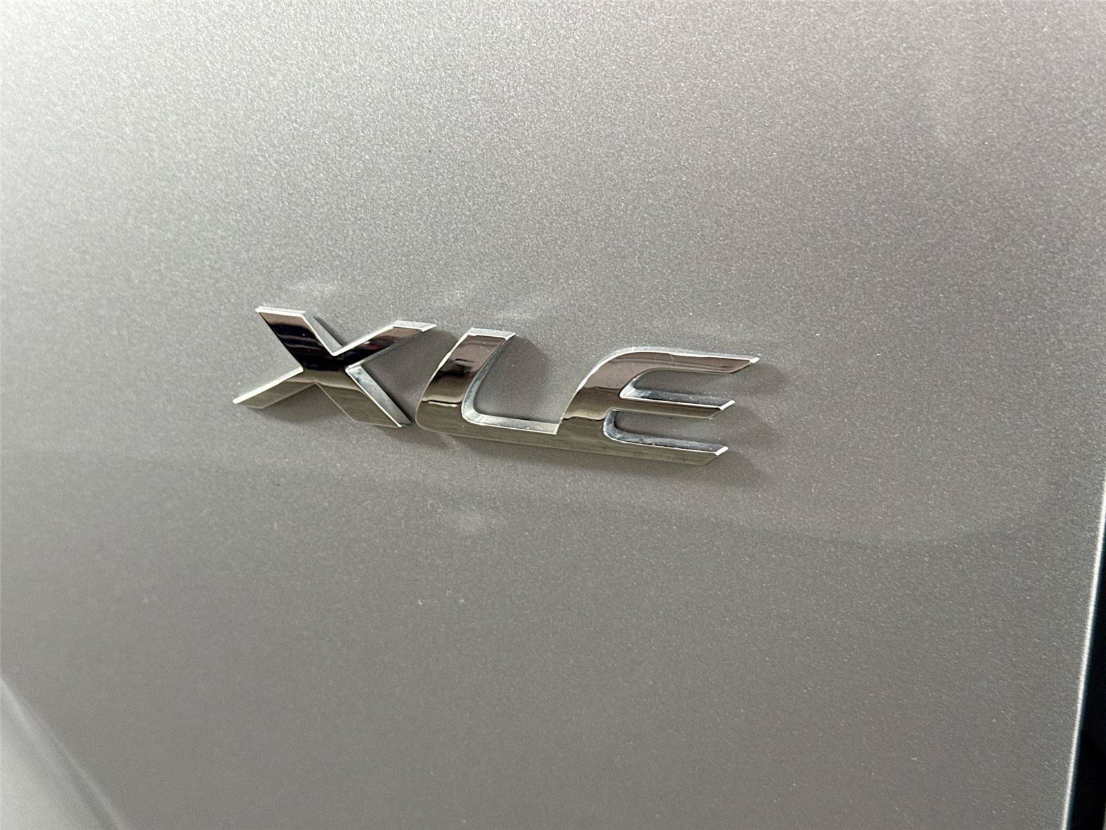 Certified 2025 Toyota Corolla Cross XLE FWD image 15