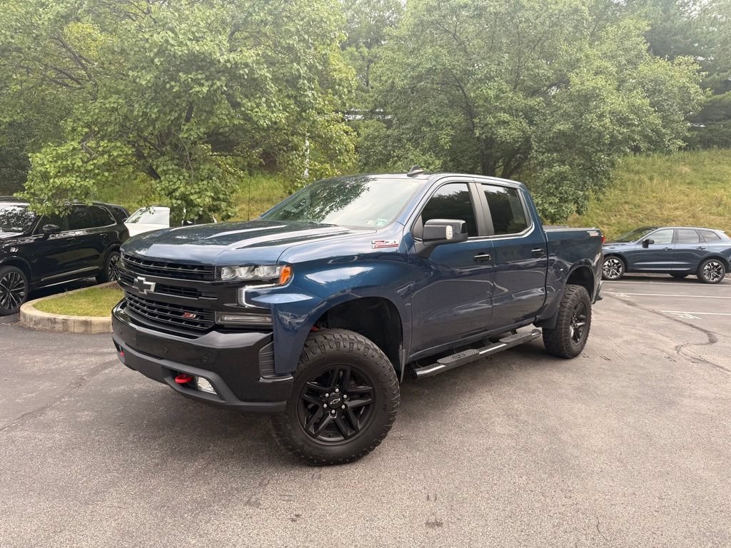 Used 2021 Chevrolet Silverado 1500 LT Trail Boss w/ Convenience Package II AWD/4WD image 2