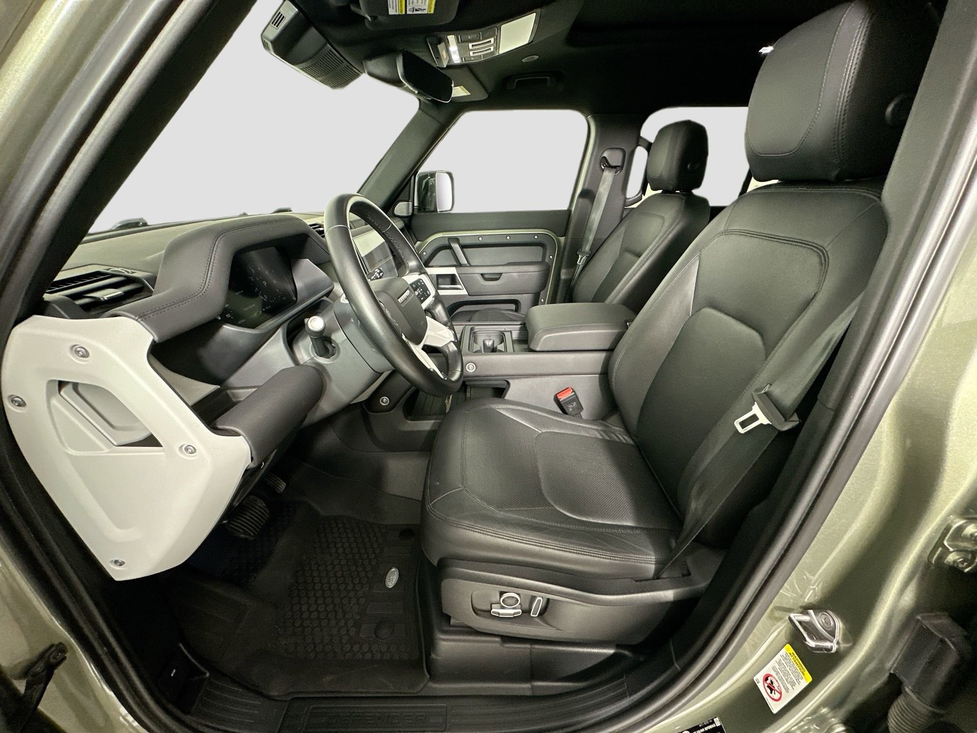 Certified 2024 Land Rover Defender 130 S image 24