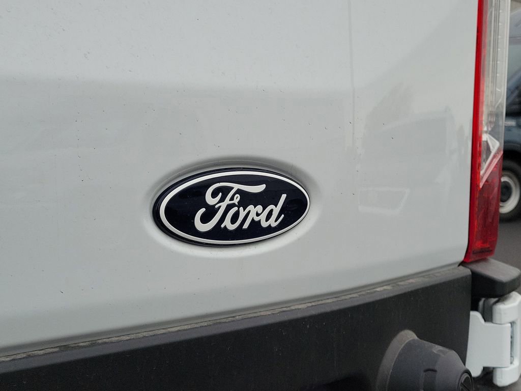 New 2026 Ford Transit 250 148 Medium Roof image 10