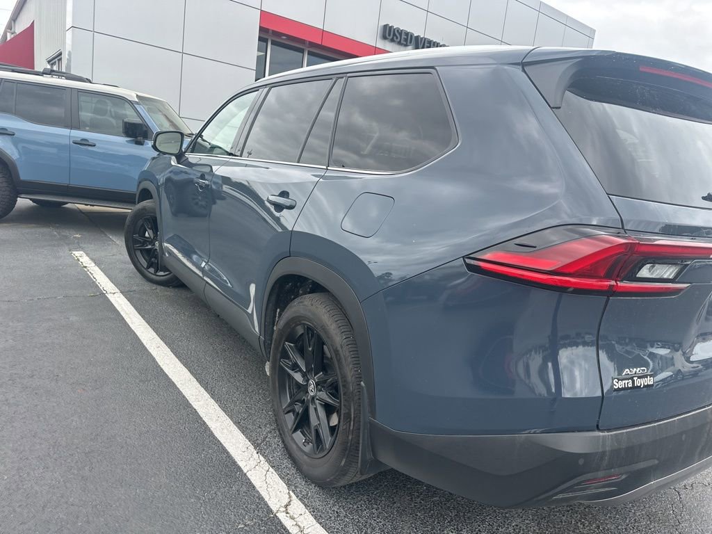 Used 2025 Toyota Grand Highlander AWD image 7