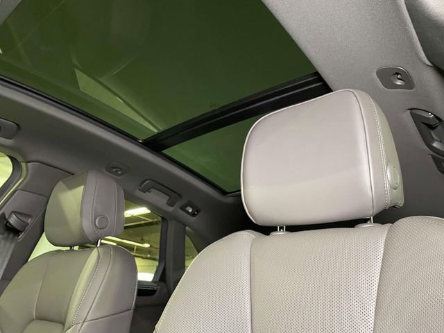 New 2026 Porsche Macan image 18