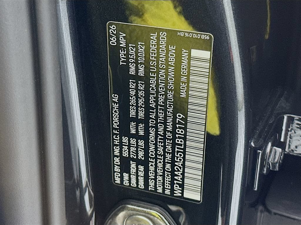 New 2026 Porsche Macan Turbo AWD/4WD image 35