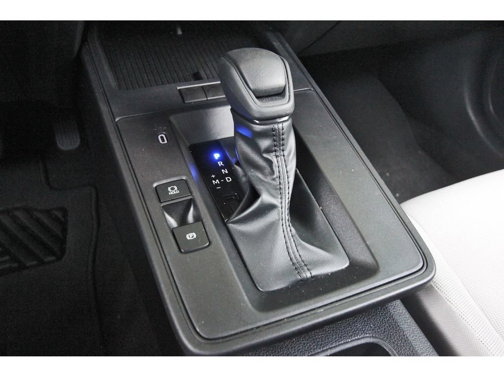 Used 2026 Toyota Corolla Cross L FWD image 28