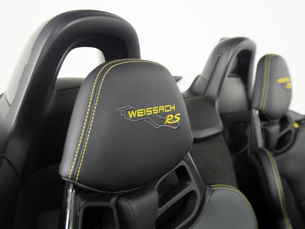 Certified 2025 Porsche 718 Boxster Spyder RS RWD image 36