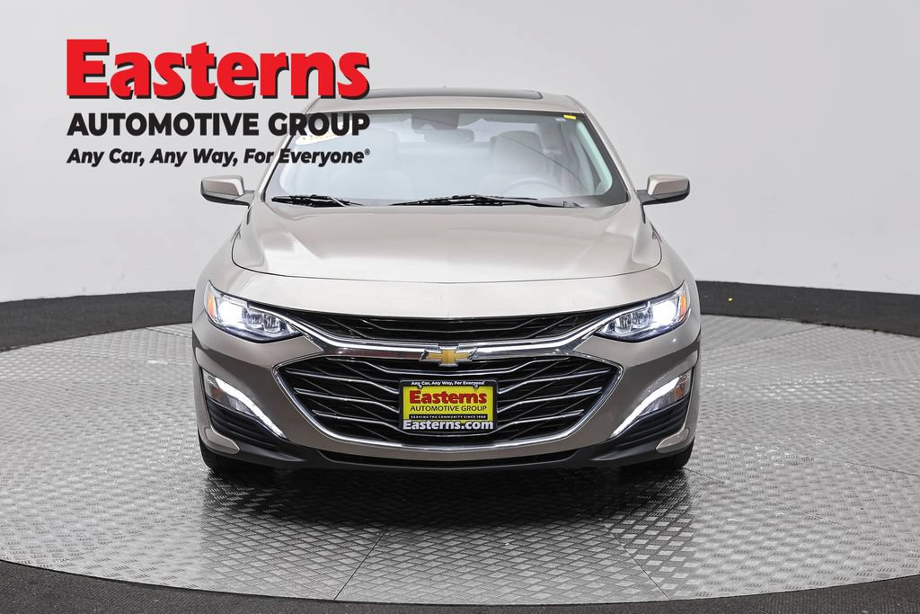 Used 2024 Chevrolet Malibu LT FWD image 2