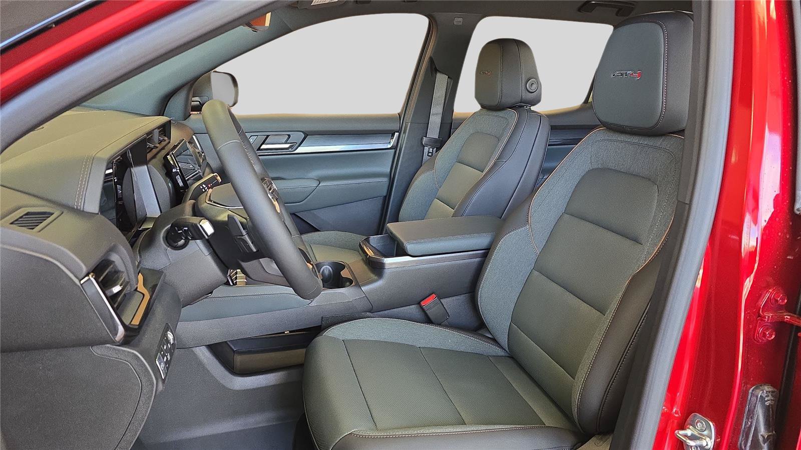 Used 2026 GMC Terrain AT4 w/ Technology Package II AWD/4WD image 4