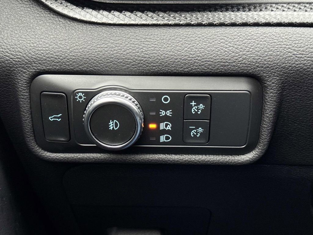 Used 2022 Ford Explorer ST w/ Equipment Group 401A AWD/4WD image 32
