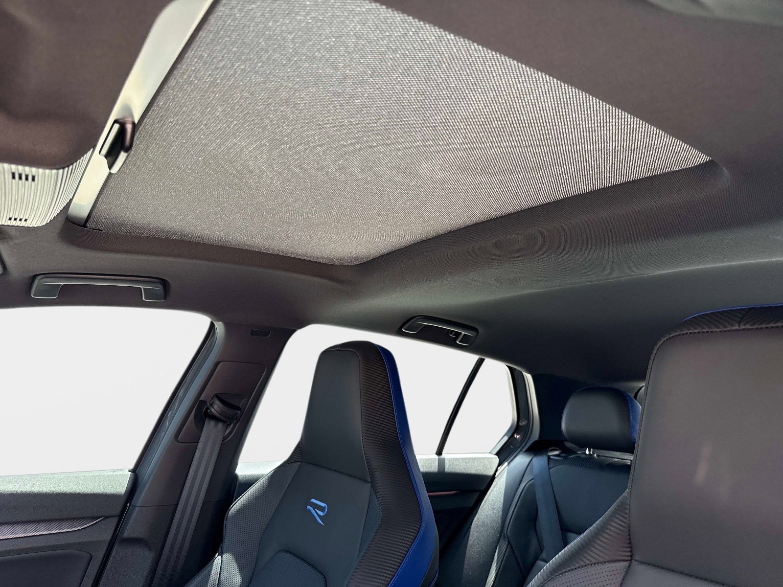 Used 2026 Volkswagen Golf AWD/4WD image 22