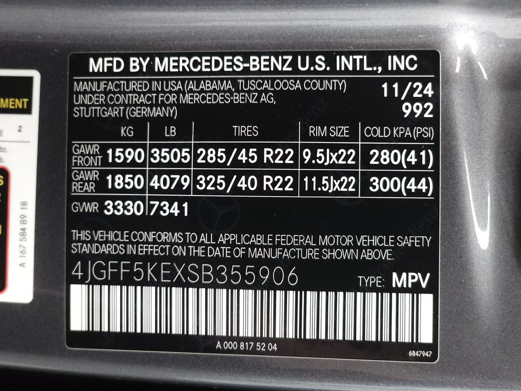 Used 2025 Mercedes-Benz GLS 450 4MATIC image 40