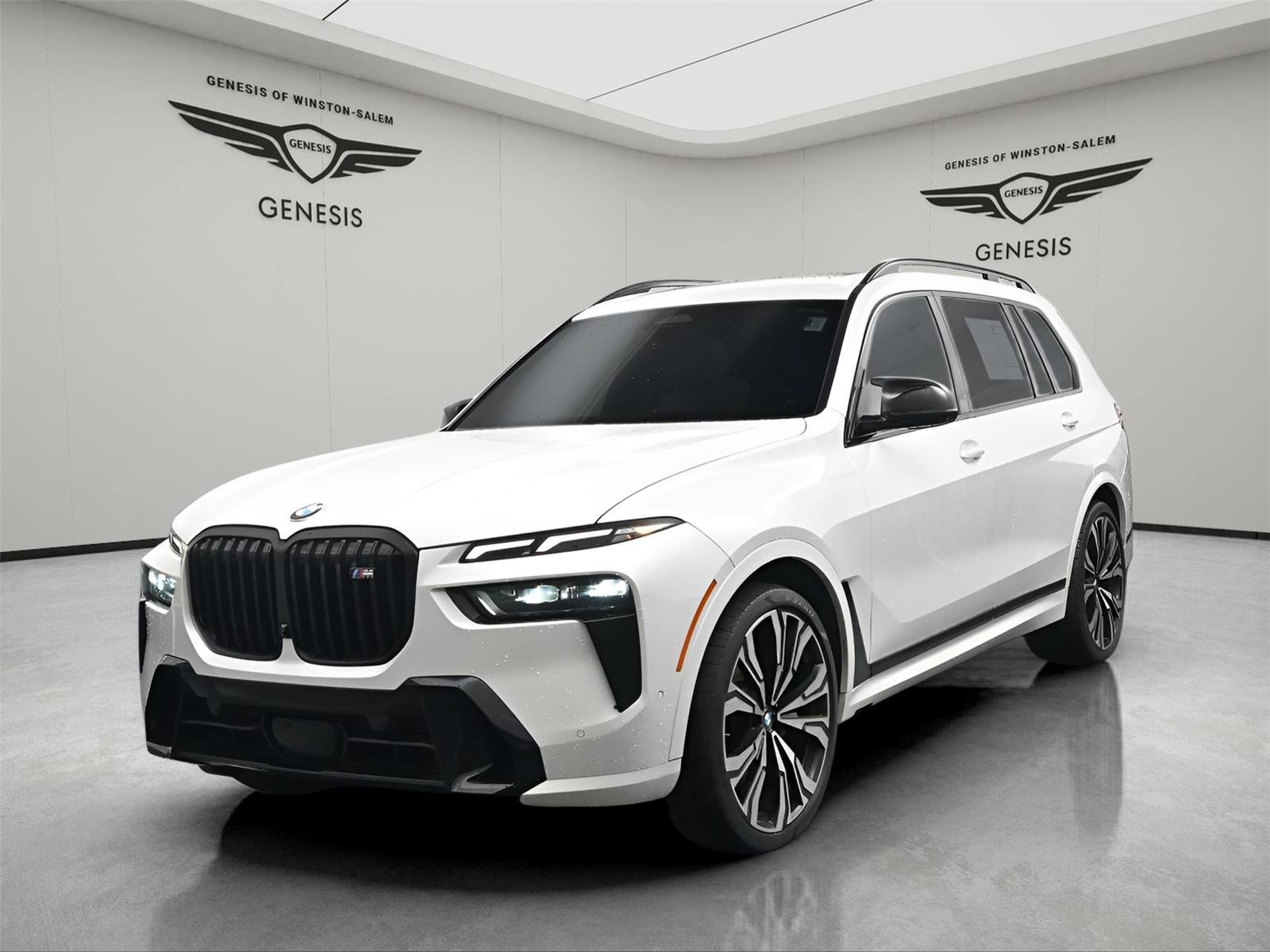 Used 2023 BMW X7 M60i w/ Executive Package AWD/4WD image 1