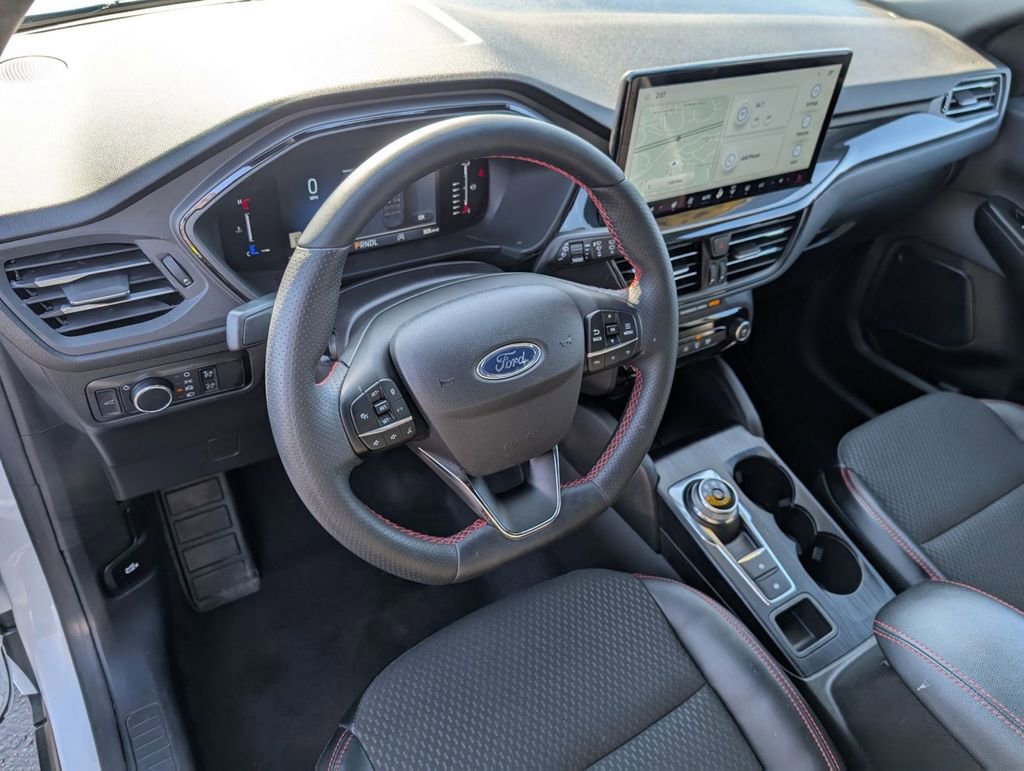 Used 2023 Ford Escape ST-Line w/ Tech Pack #1 AWD/4WD image 21