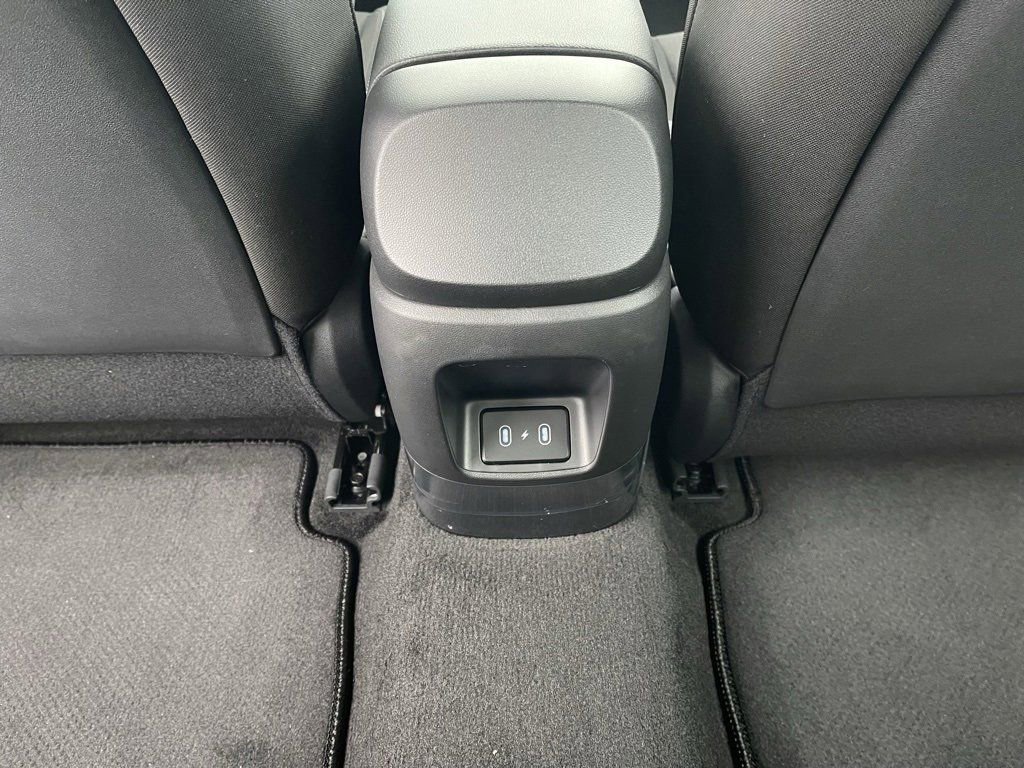 New 2026 Hyundai Elantra Sport image 11