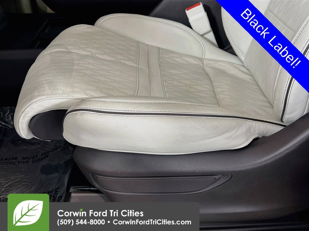 Used 2024 Lincoln Navigator Black Label AWD/4WD image 23