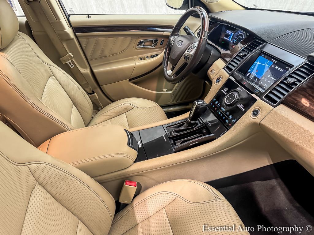 Used 2017 Ford Taurus Limited image 28