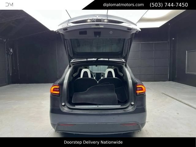 Used 2017 Tesla Model X AWD/4WD image 44