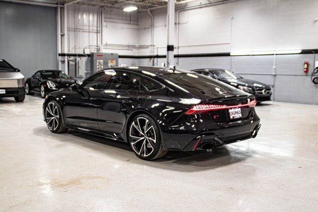 Used 2023 Audi RS 7 Sportback w/ Black Optic Package image 5