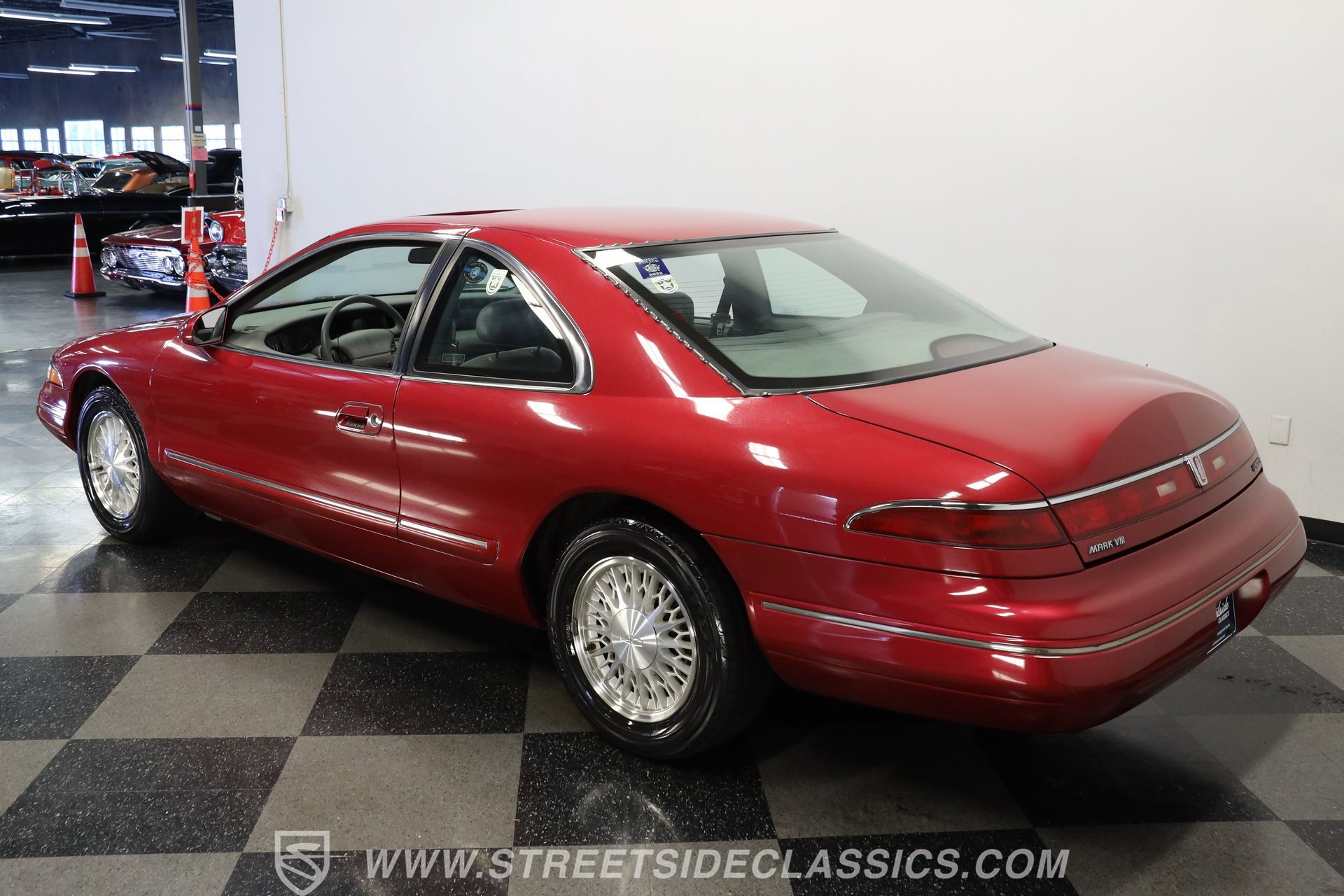 Used 1993 Lincoln Mark VIII image 6
