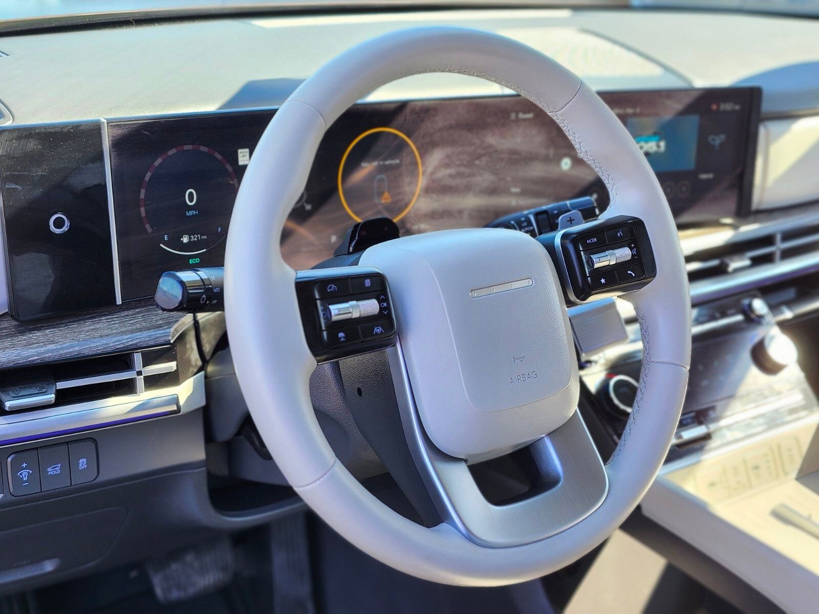 Used 2025 Hyundai Santa Fe Limited image 21