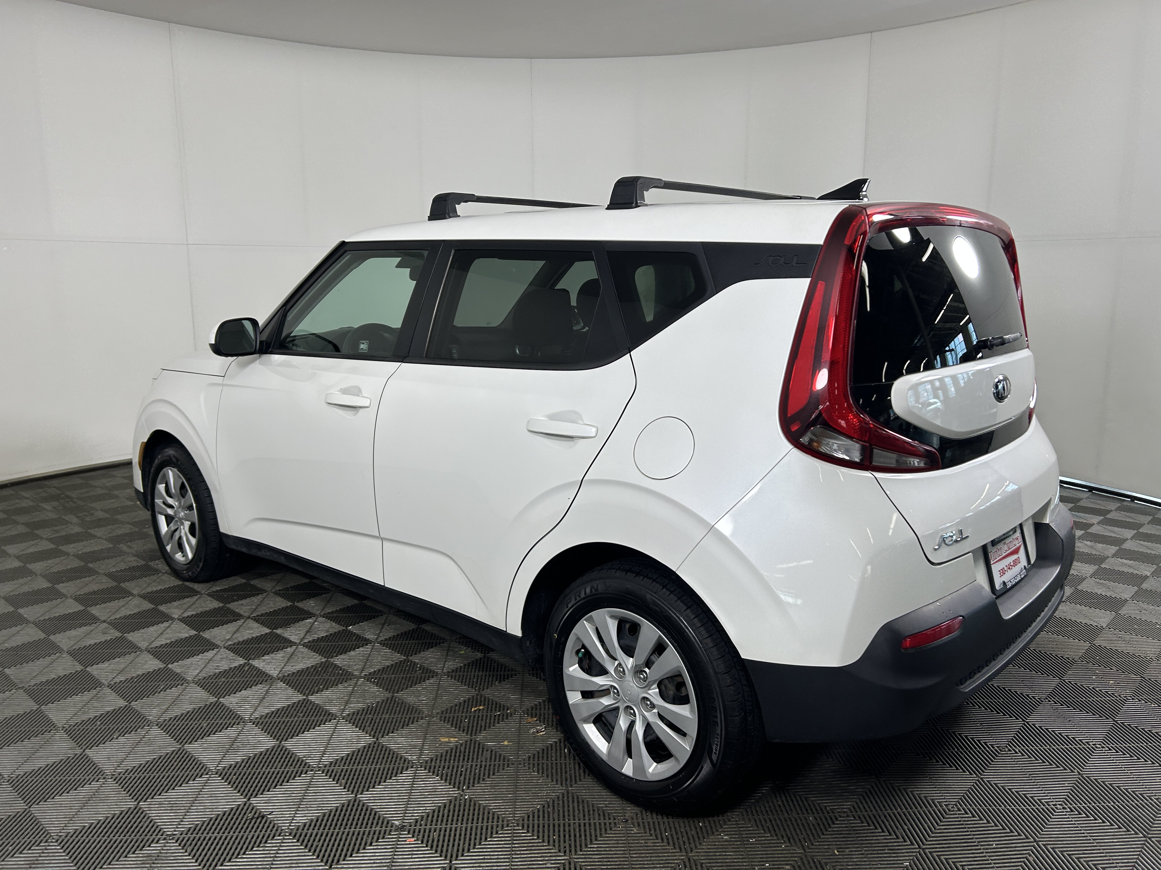 Used 2020 Kia Soul LX FWD image 3