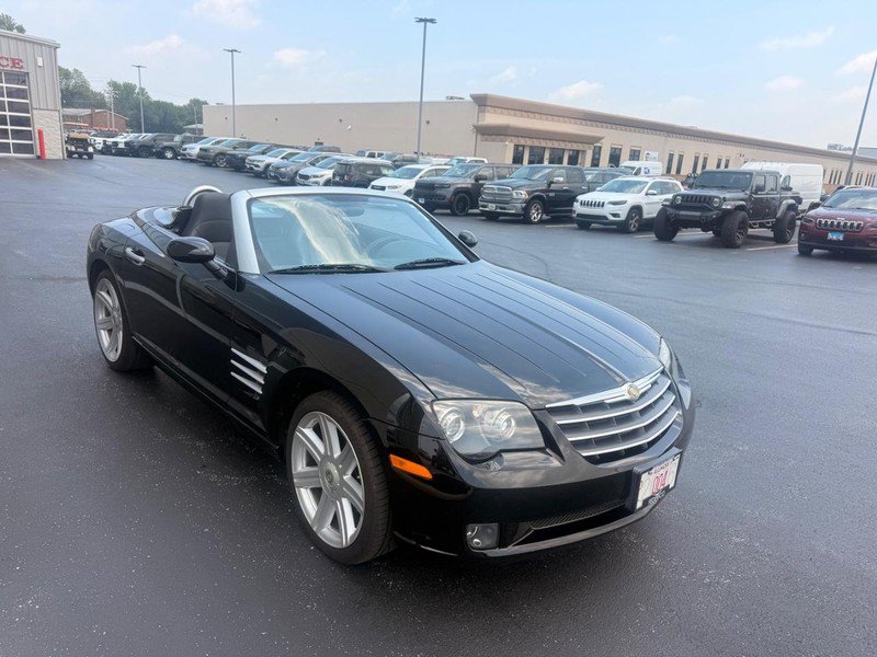 Used 2005 Chrysler Crossfire Limited RWD image 4