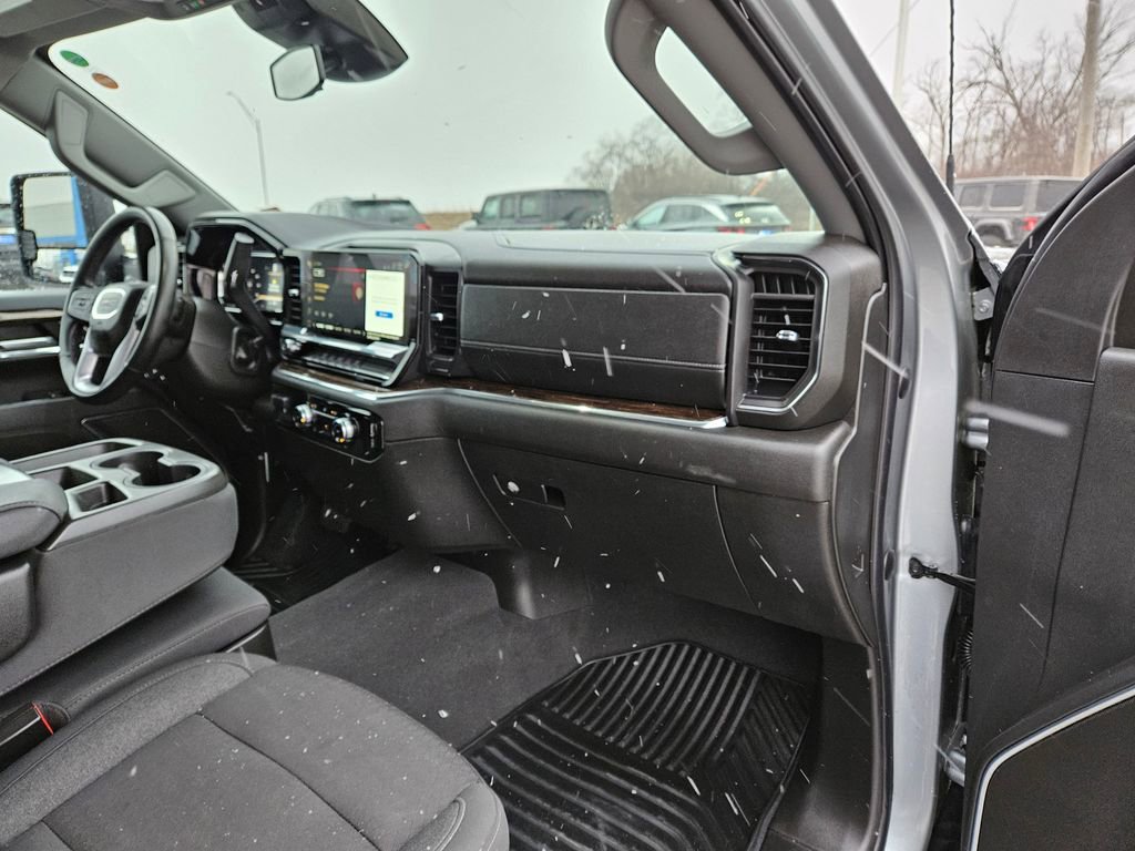 Used 2024 GMC Sierra 3500 SLE image 36