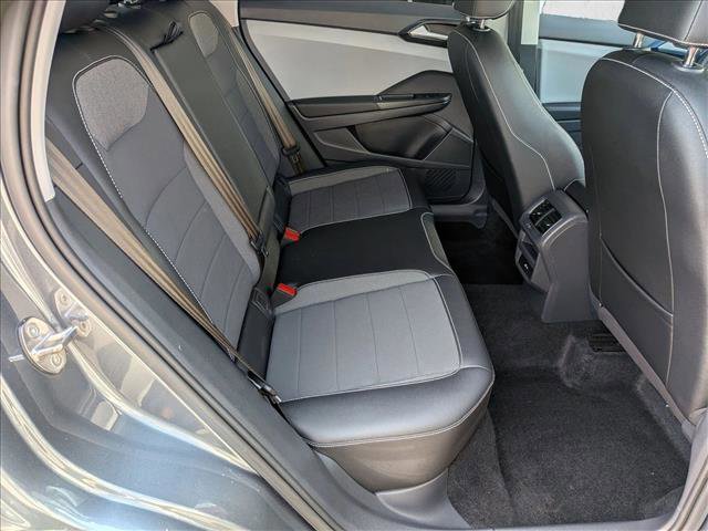 Used 2022 Volkswagen Taos SE image 18
