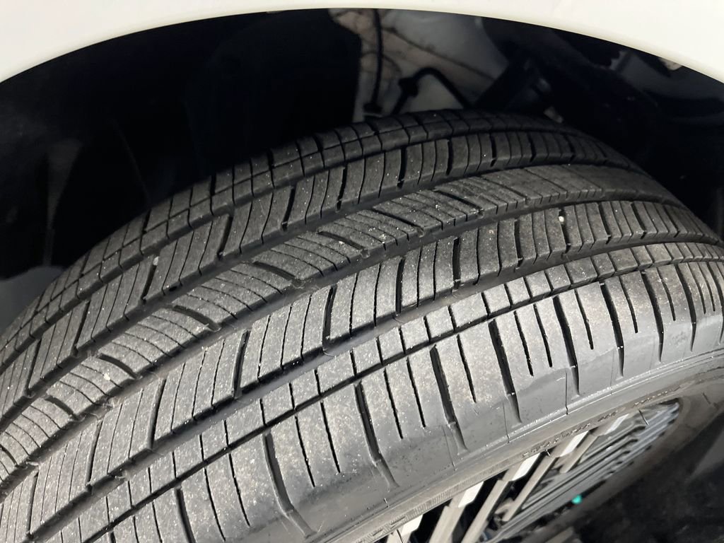 Used 2025 Nissan Leaf SV Plus image 34