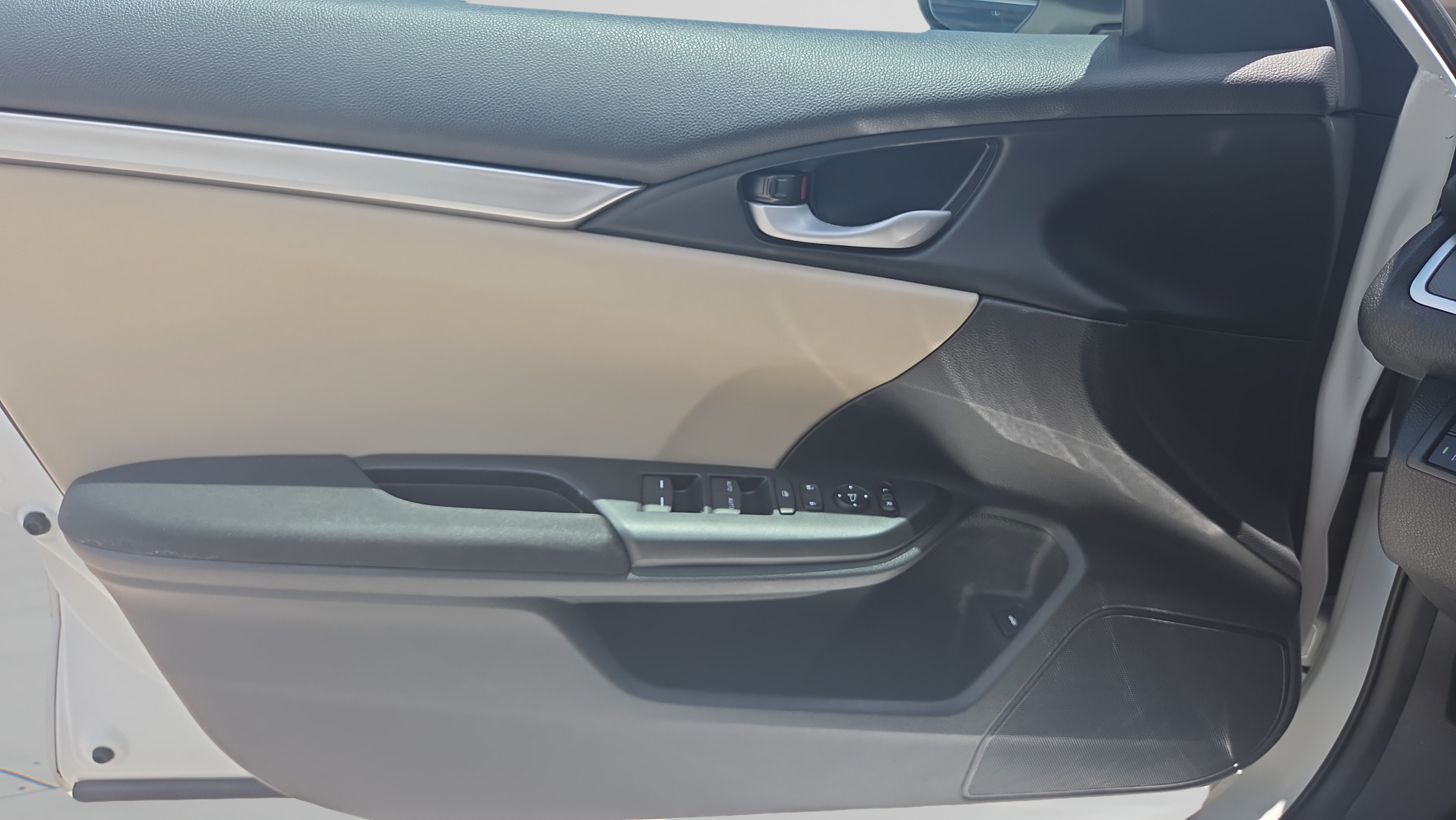 Certified 2020 Honda Civic LX image 34