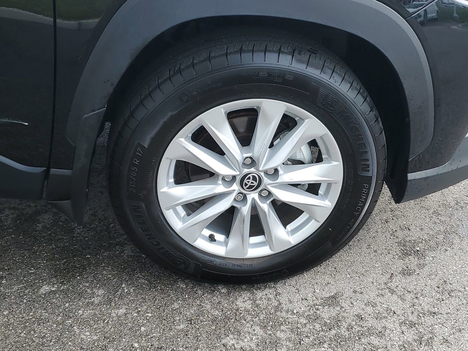 Certified 2023 Toyota Corolla Cross LE FWD image 6