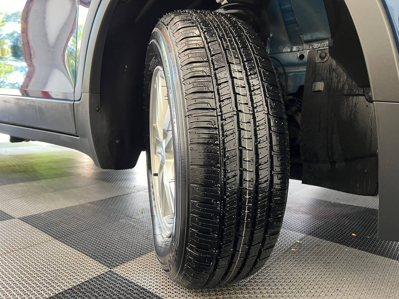 Used 2019 Chevrolet Trax LT w/ LT Convenience Package image 27