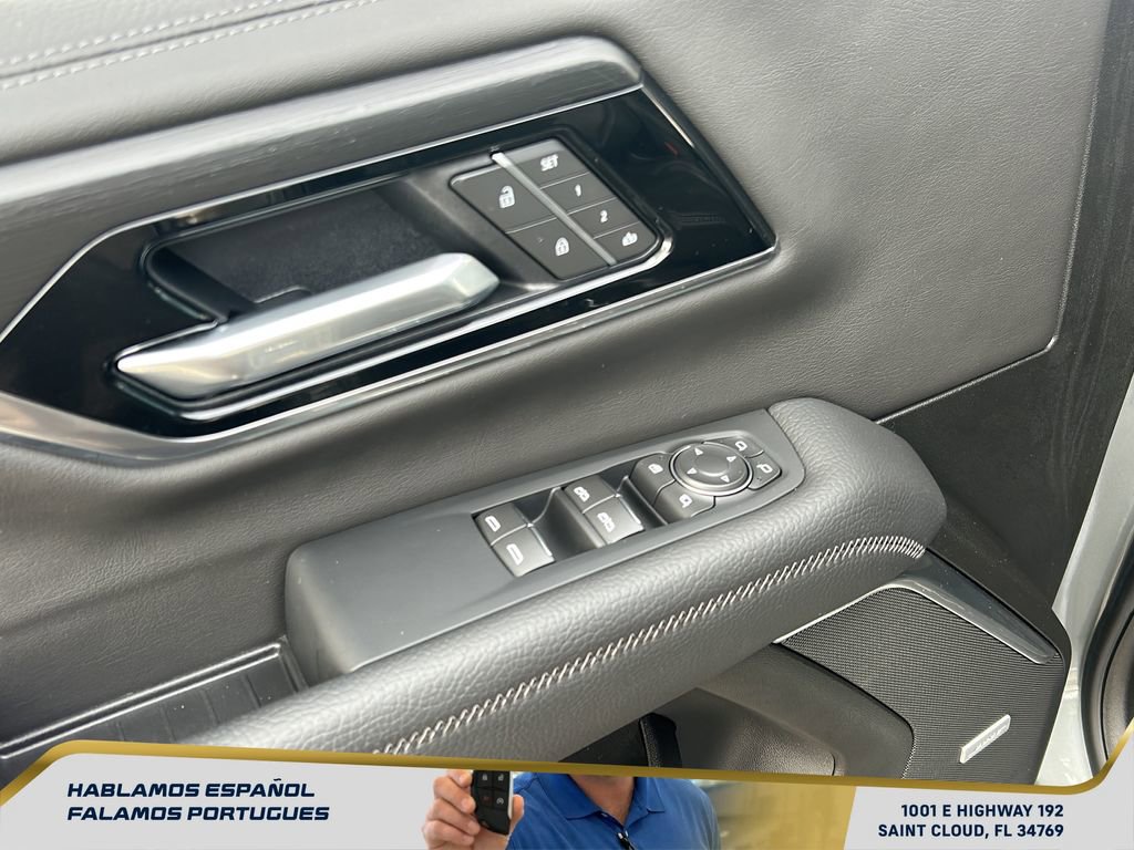 Used 2026 GMC Yukon Denali w/ Denali Reserve Package image 13