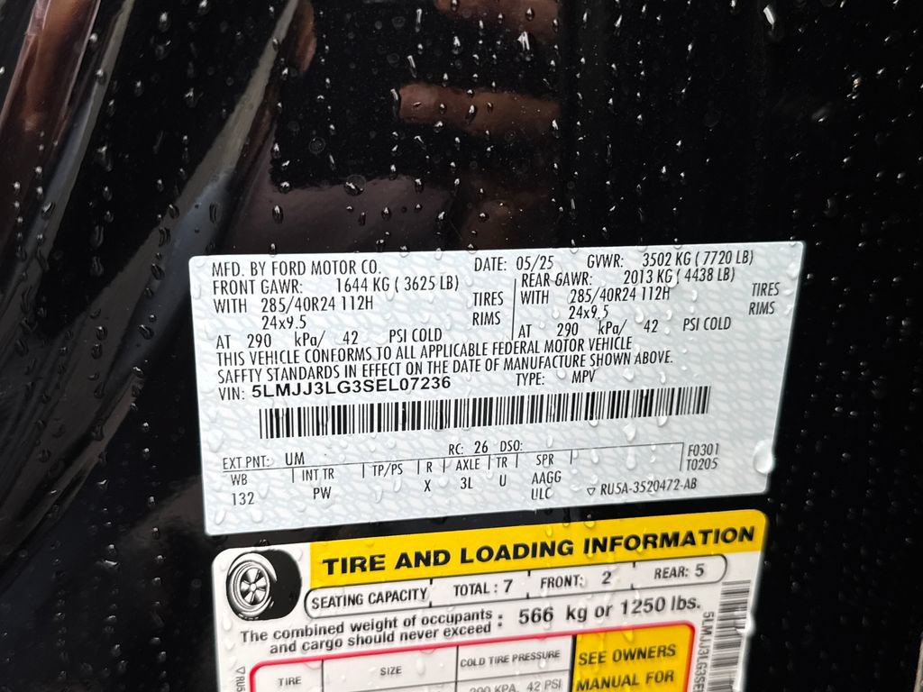 New 2025 Lincoln Navigator L Reserve AWD/4WD image 22