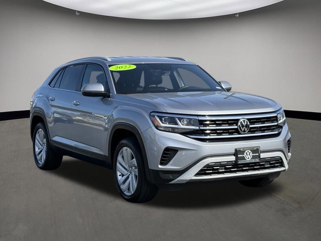 Certified 2022 Volkswagen Atlas Cross Sport SE image 1