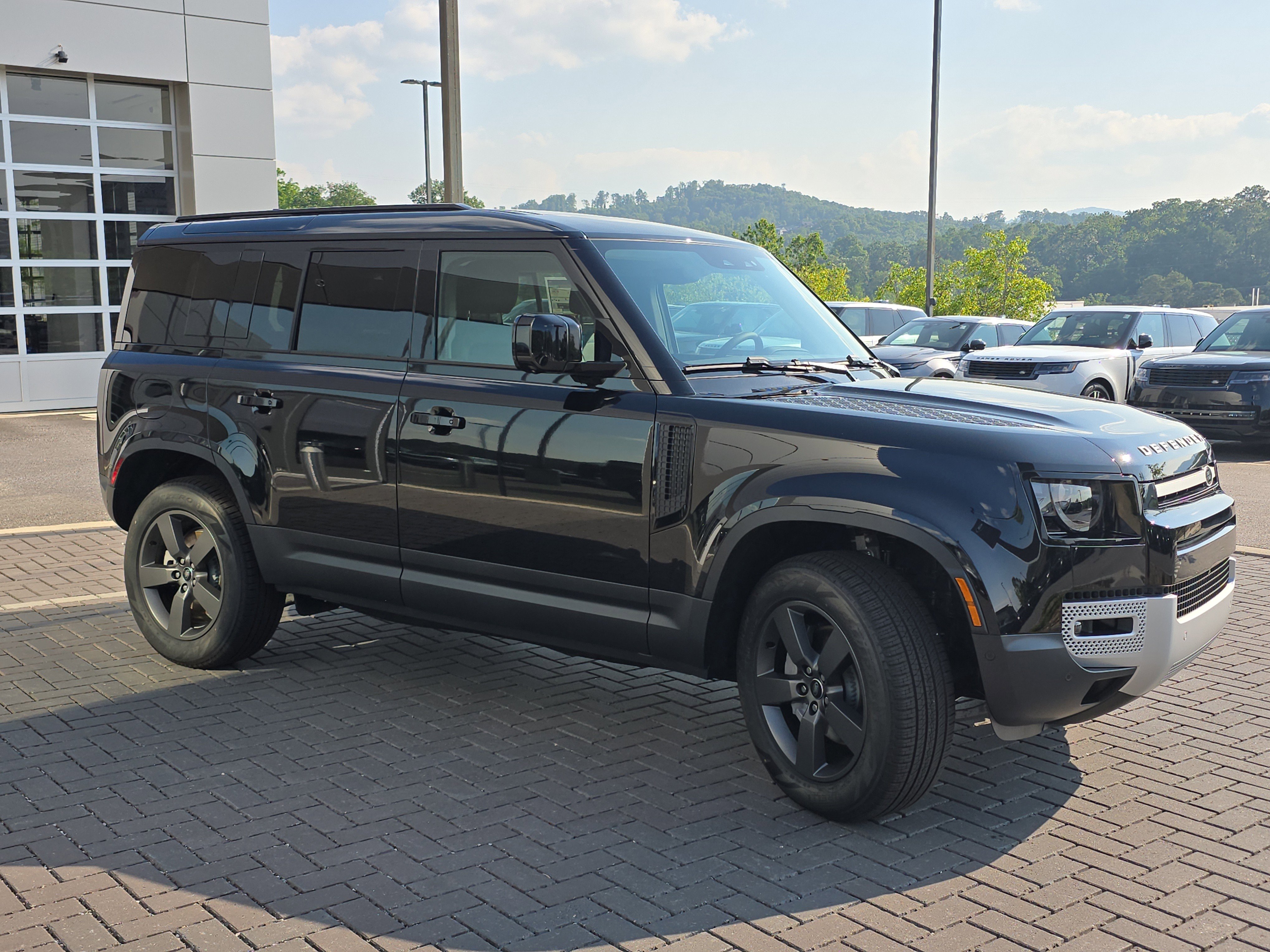 Certified 2025 Land Rover Defender 110 S AWD/4WD image 3