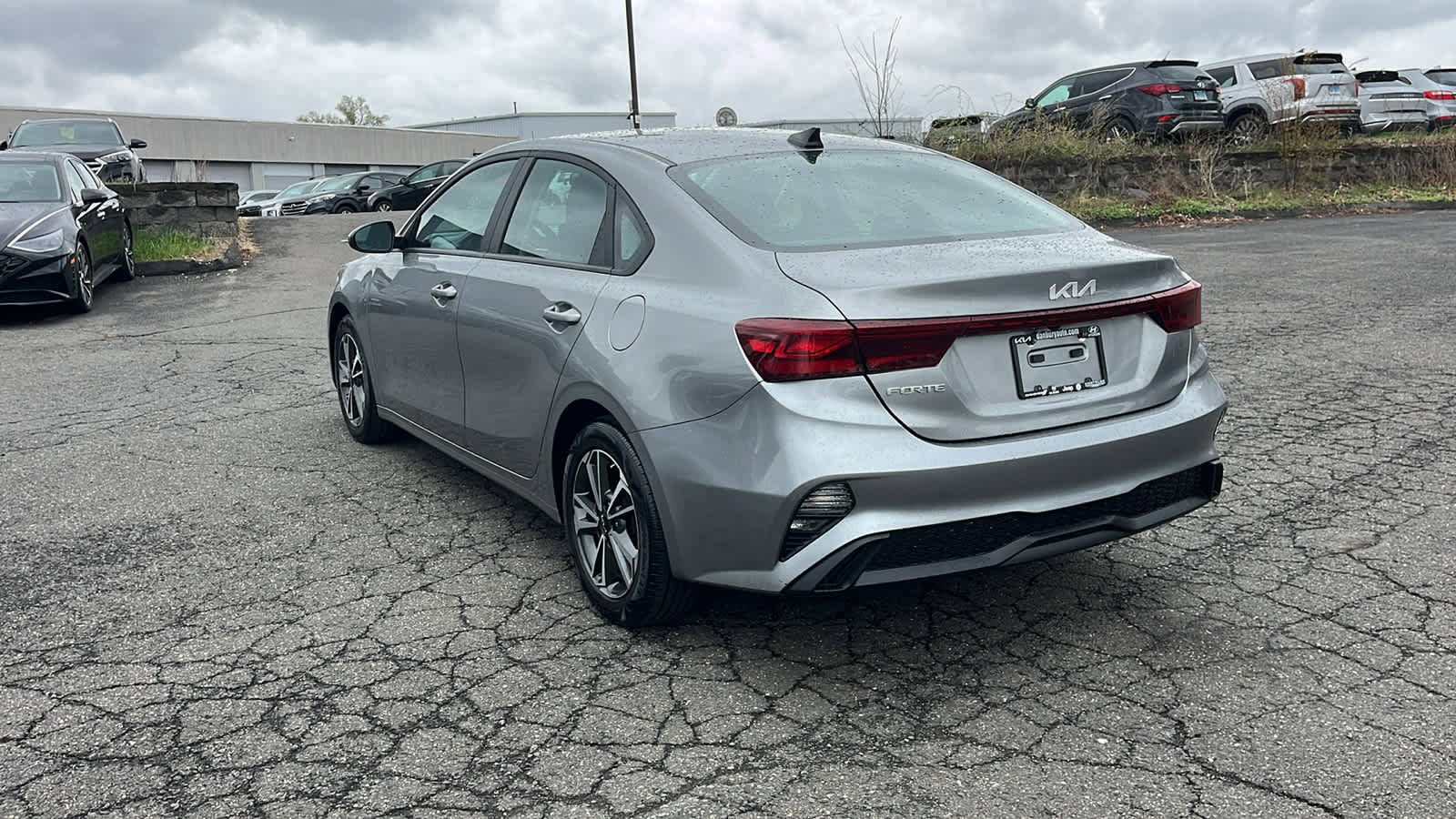 Used 2023 Kia Forte LXS image 4