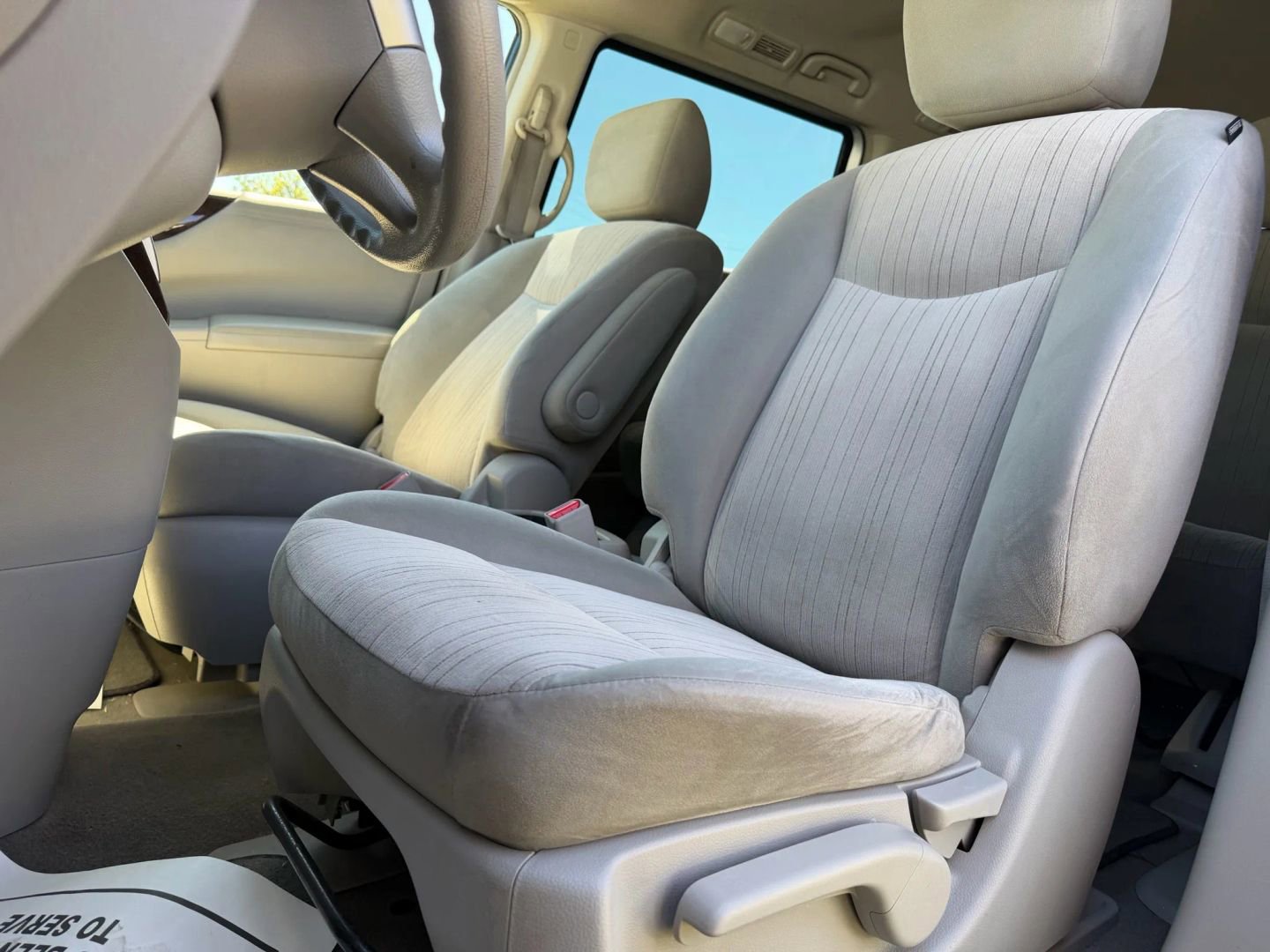 Used 2013 Nissan Quest S image 9