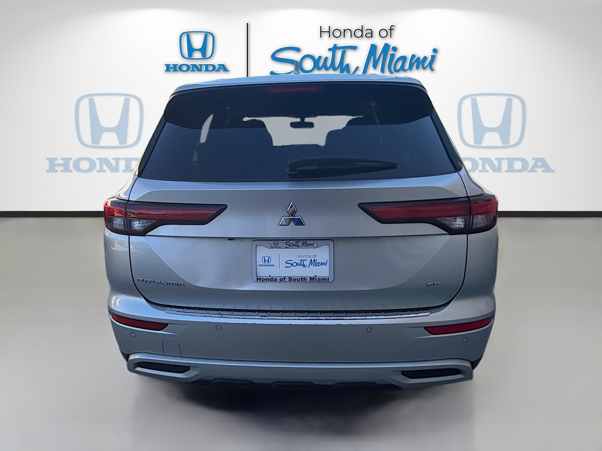 Used 2022 Mitsubishi Outlander SE FWD image 6