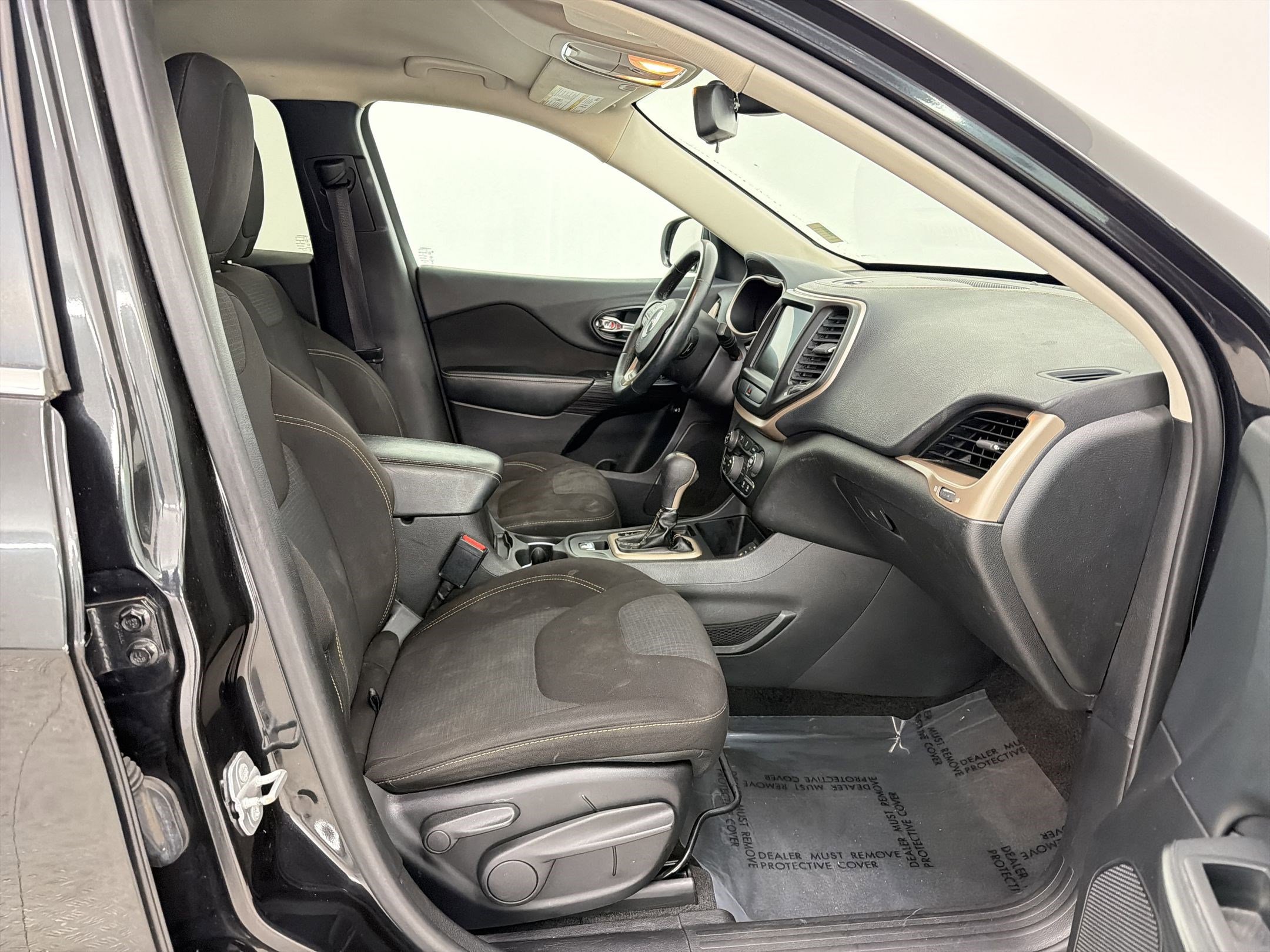 Used 2016 Jeep Cherokee Latitude image 26